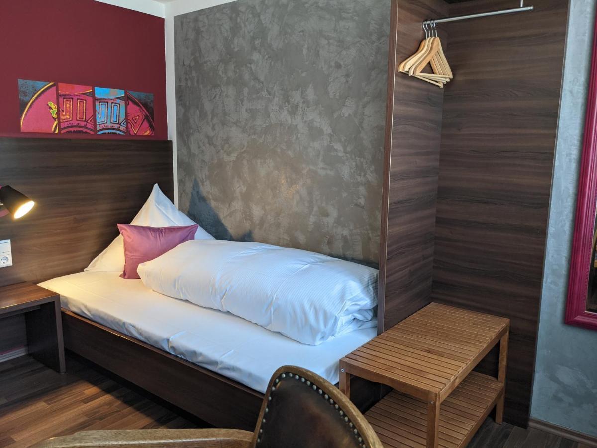 Hotel Baeren Marbach am Neckar Luaran gambar