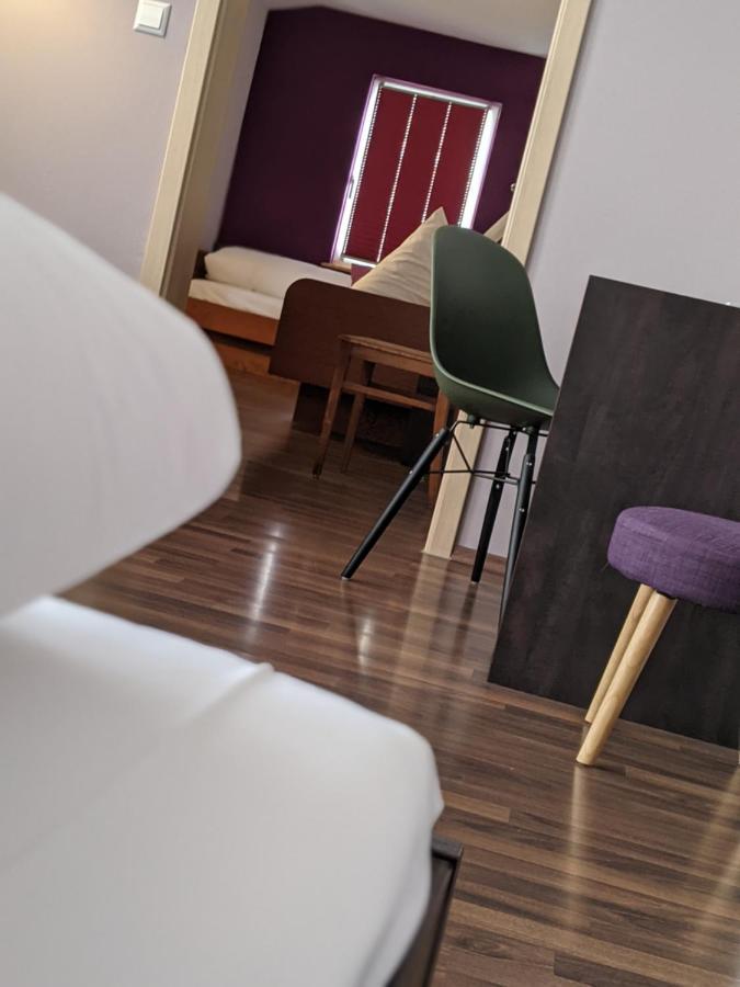Hotel Baeren Marbach am Neckar Luaran gambar