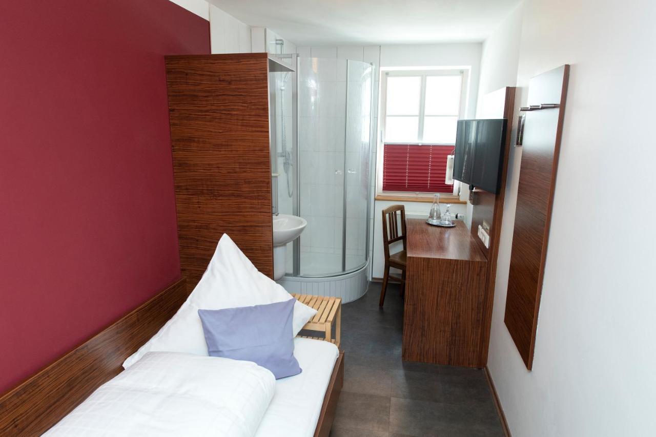 Hotel Baeren Marbach am Neckar Luaran gambar